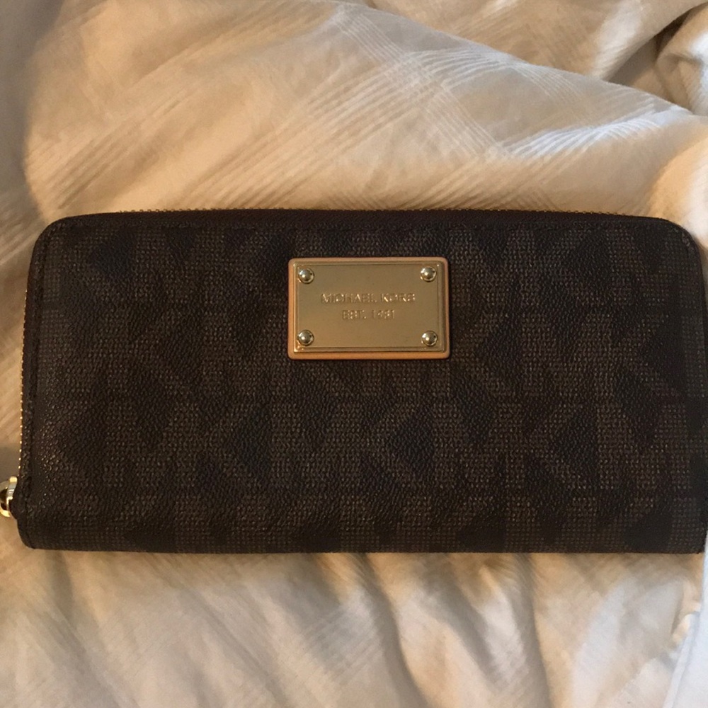 Michael Kors Wallet for Trade